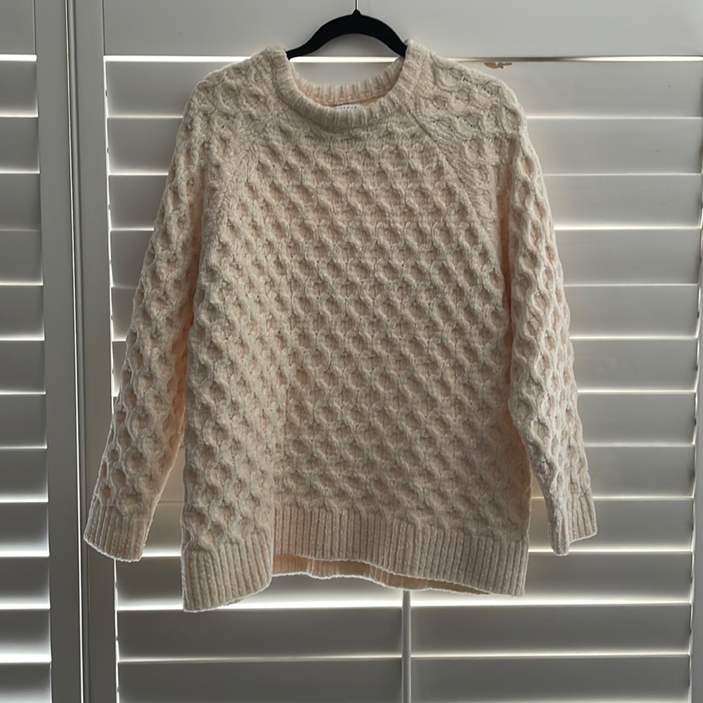 Long sleeve sweater